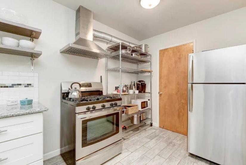 サンディエゴPerla D'Italia -1Br- Free Driveway Parking -1 Carアパートメント エクステリア 写真